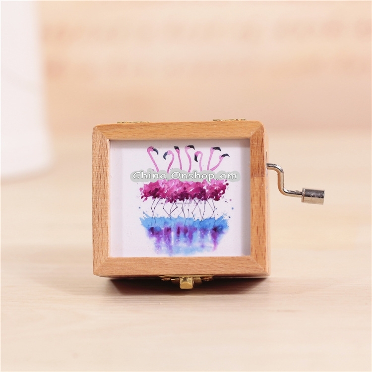 Flamingos Pattern Retro Style Wooden Hand Cranking Music Box Home Decoration