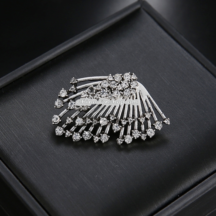 1 PCS Women Diamond-shape Silver Flower Fan-sharped Asymmetric Stud Earrings