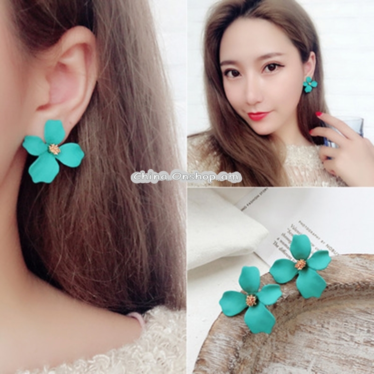 Ladies Cute Spray Paint Metal Flower Stud Earrings