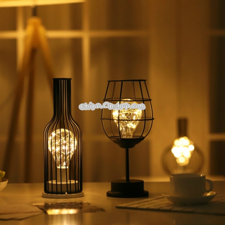 Retro Classic Iron Art LED Table Lamp Reading Lamp Night Light Bedroom Lamp Desk Lighting Home Decoration, Lampshade Style:Red Wine Glass + Red Wine Bottle
