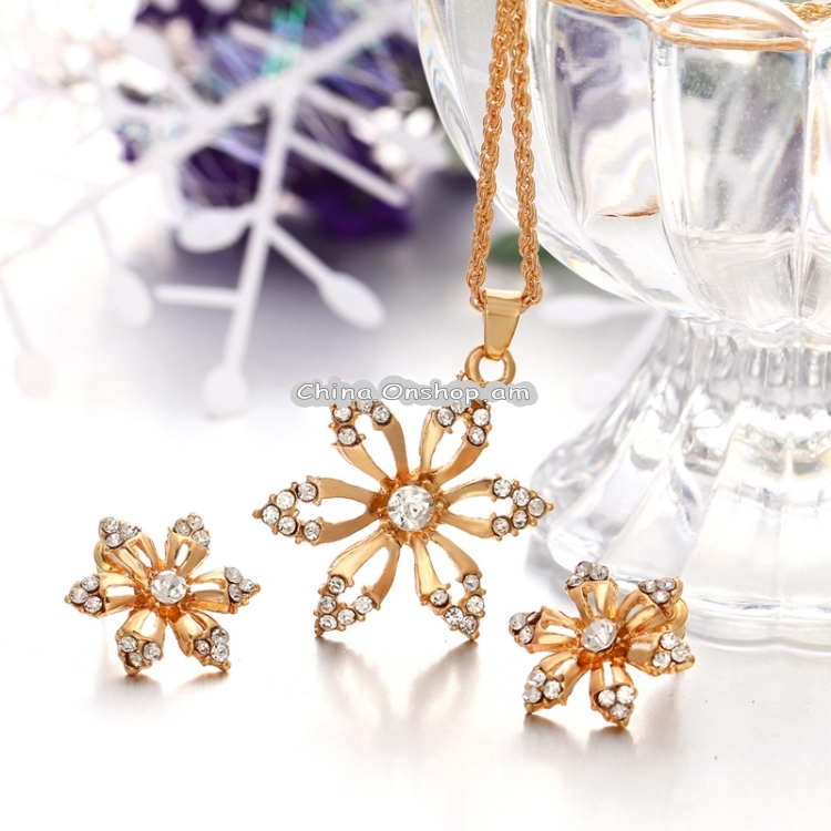 Diamond-shape Flower Bridal Necklace Earrings Three-piece(Gold)
