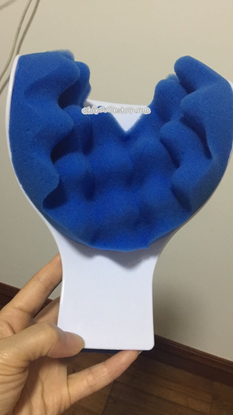 2 PCS Cushion Shoulder Massage Pillow Neck Pillow