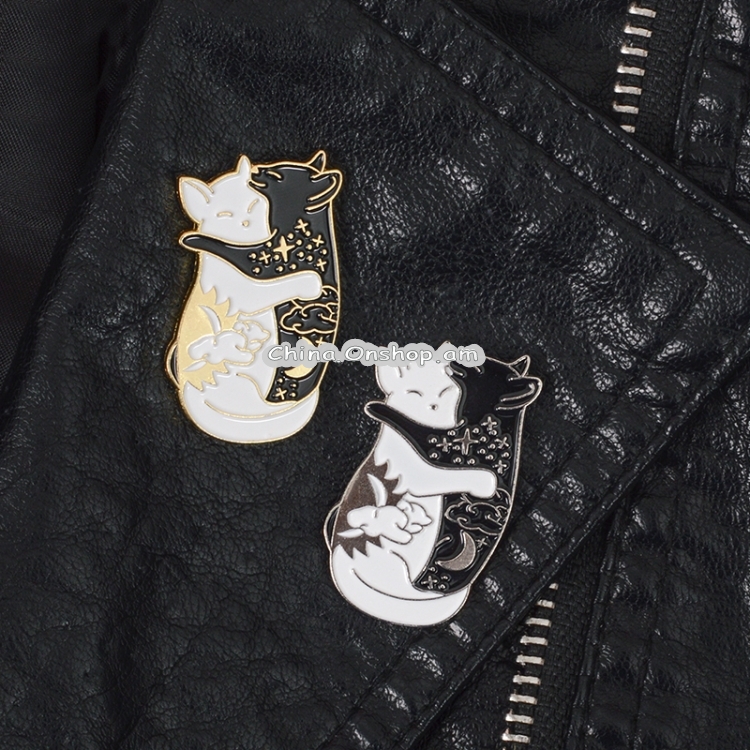 Hugging Cats Brooches Oil-Dripping Brooch Ornaments