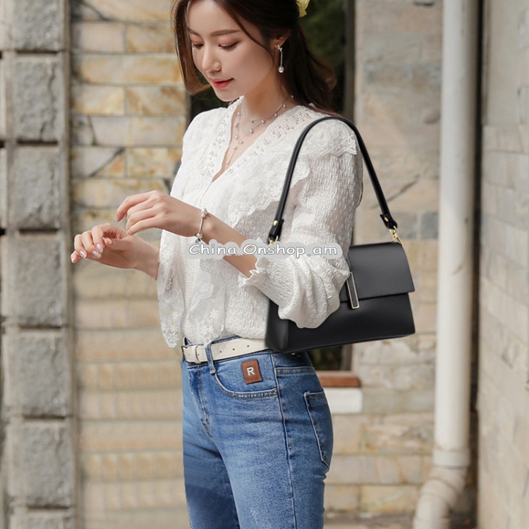 Large-capacity Commuter Women Bag Single-shoulder Messenger Small Square Bag