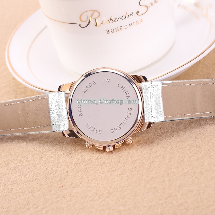 Women and Men Fashion Quartz Watches Leather Sports Casual Watch