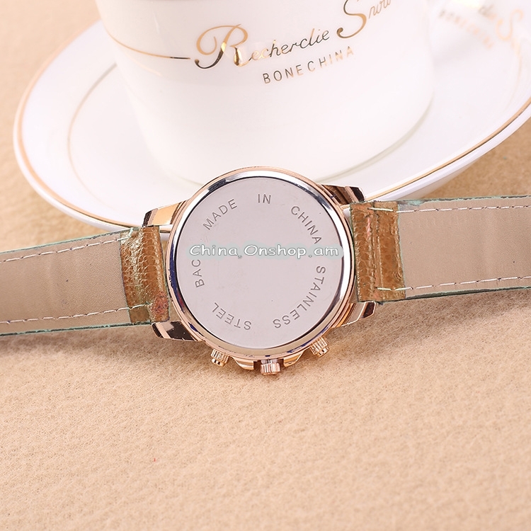 Women and Men Fashion Quartz Watches Leather Sports Casual Watch