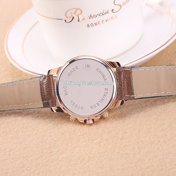 Women and Men Fashion Quartz Watches Leather Sports Casual Watch