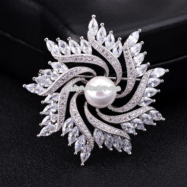 Luxury Fashion Simple Lady Crystal Zircon Pinwheel Shape Brooch High-grade Suits Corsage Brooch